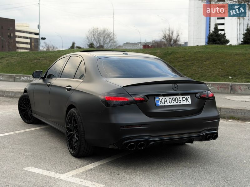 Седан Mercedes-Benz E-Class 2016 в Киеве