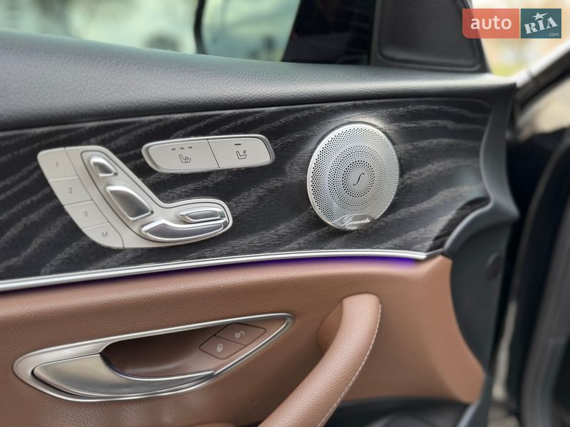Седан Mercedes-Benz E-Class 2016 в Киеве