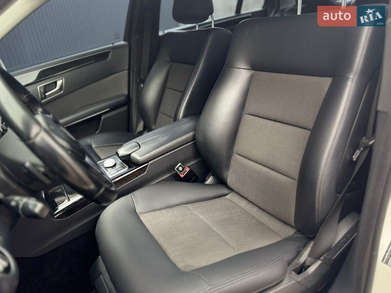 Седан Mercedes-Benz E-Class 2012 в Николаеве