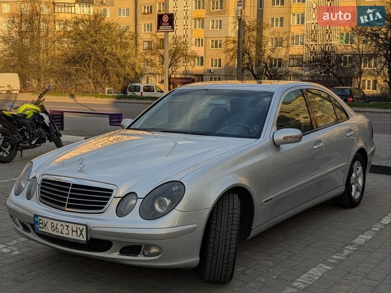 Mercedes-Benz E-Class 2002