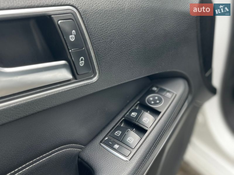 Седан Mercedes-Benz E-Class 2011 в Ровно