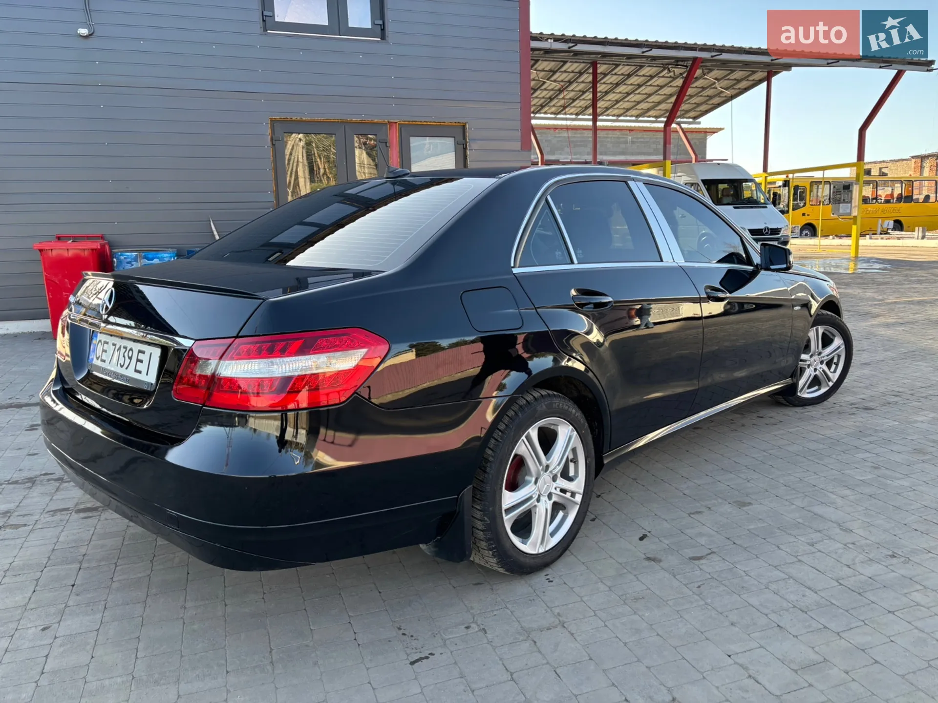 2010 Mercedes-Benz E-klasse - мініатюра 18