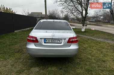 Седан Mercedes-Benz E-Class 2011 в Києві