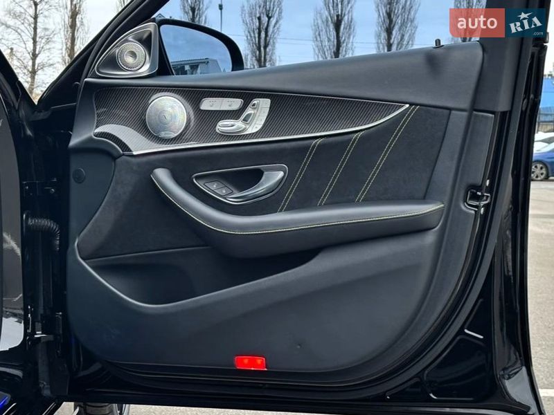 Седан Mercedes-Benz E-Class 2019 в Киеве