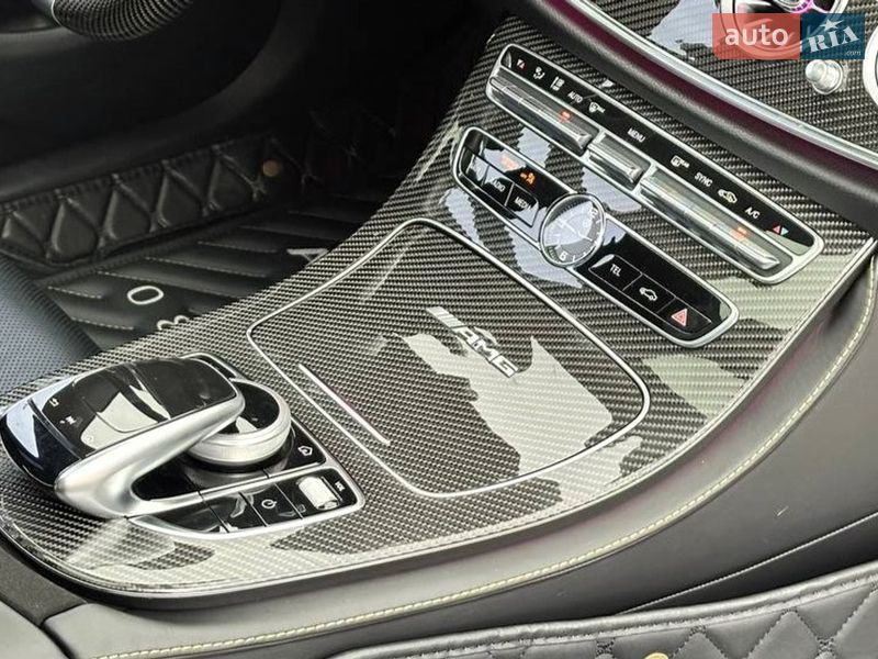 Седан Mercedes-Benz E-Class 2019 в Киеве