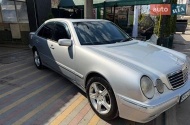 Седан Mercedes-Benz E-Class 2001 в Одессе