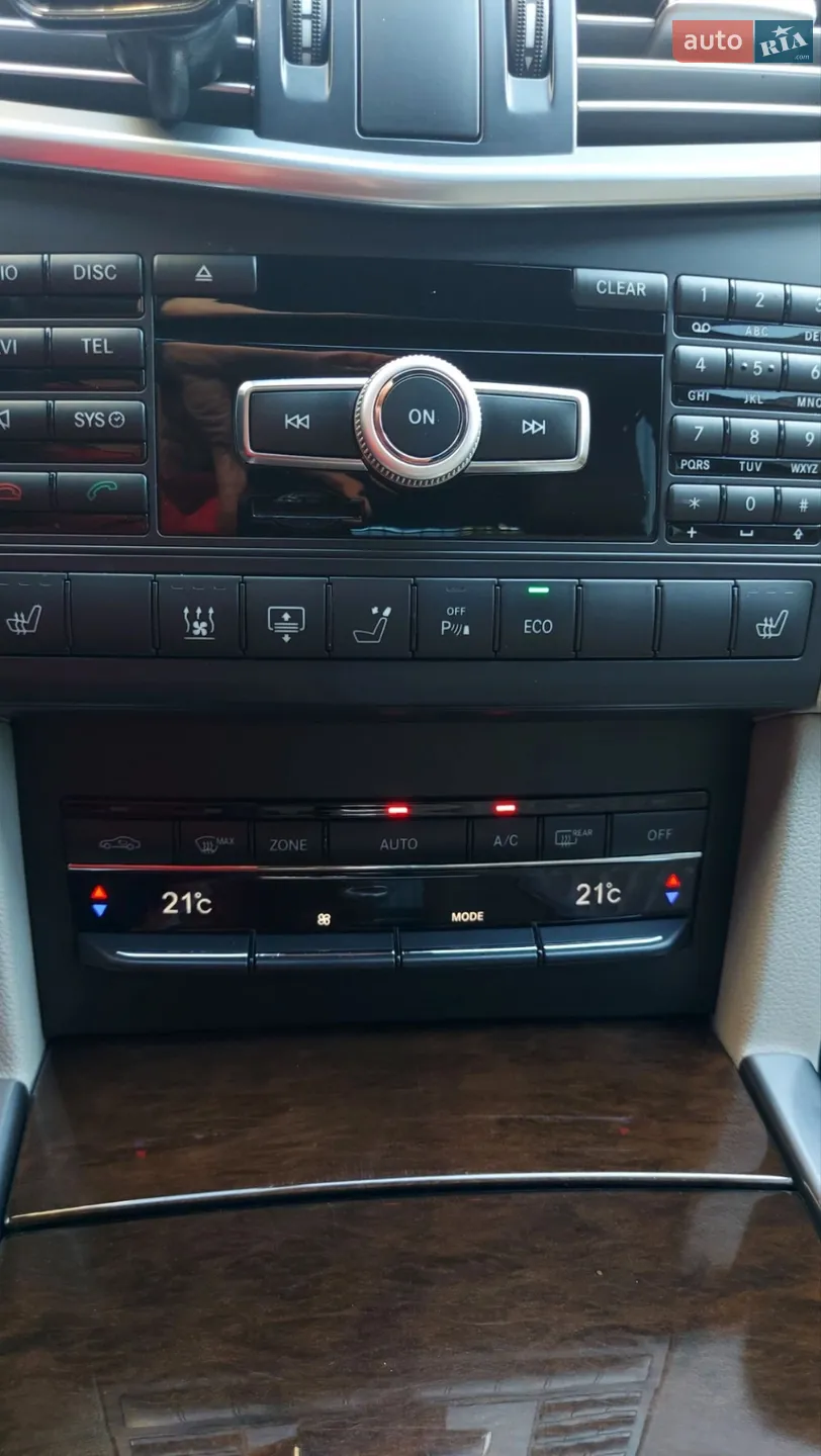 2012 Mercedes-Benz E-klasse - мініатюра 31