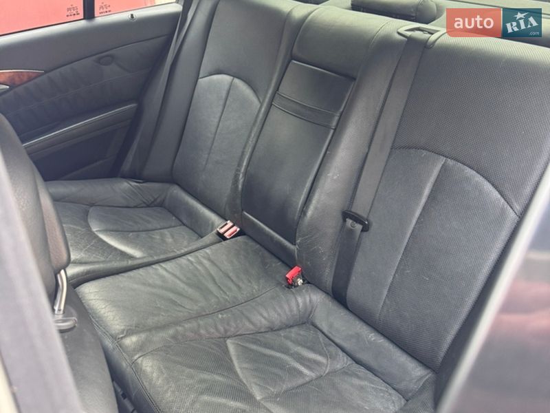 Седан Mercedes-Benz E-Class 2004 в Хмельницком