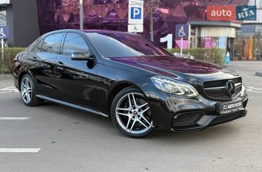 Седан Mercedes-Benz E-Class 2015 в Києві