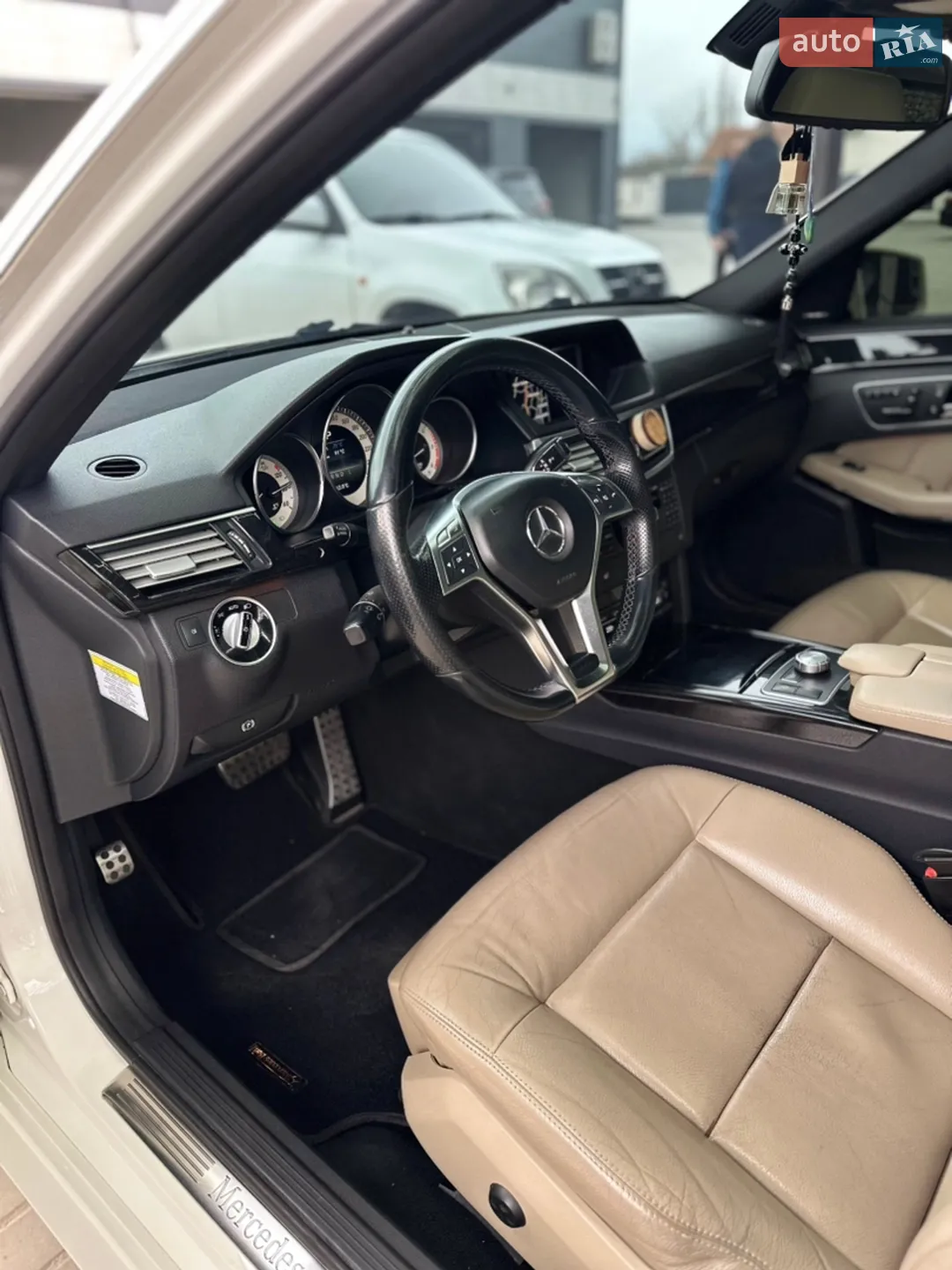 2013 Mercedes-Benz E-klasse - мініатюра 10