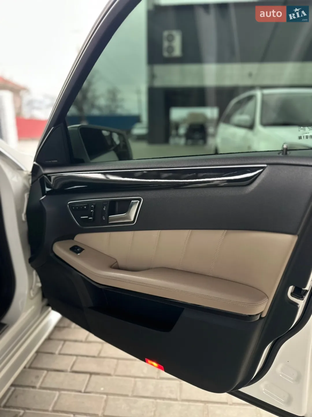 2013 Mercedes-Benz E-klasse - мініатюра 17