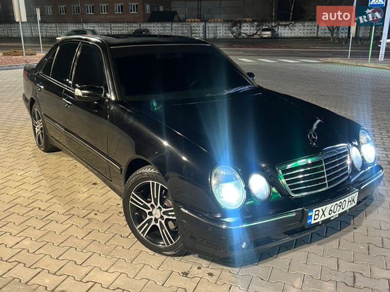 Седан Mercedes-Benz E-Class 2000 в Хмельницком