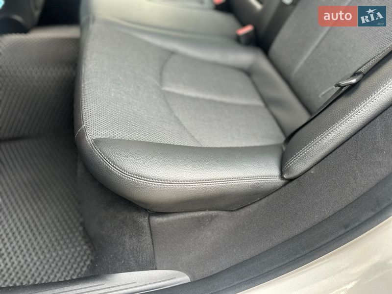 Седан Mercedes-Benz E-Class 2006 в Одессе