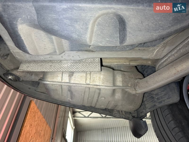 Седан Mercedes-Benz E-Class 2006 в Одессе