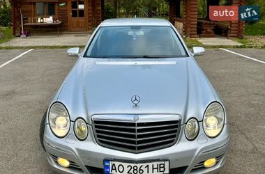 Седан Mercedes-Benz E-Class 2006 в Хусте
