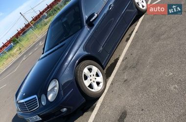 Седан Mercedes-Benz E-Class 2003 в Зарічному