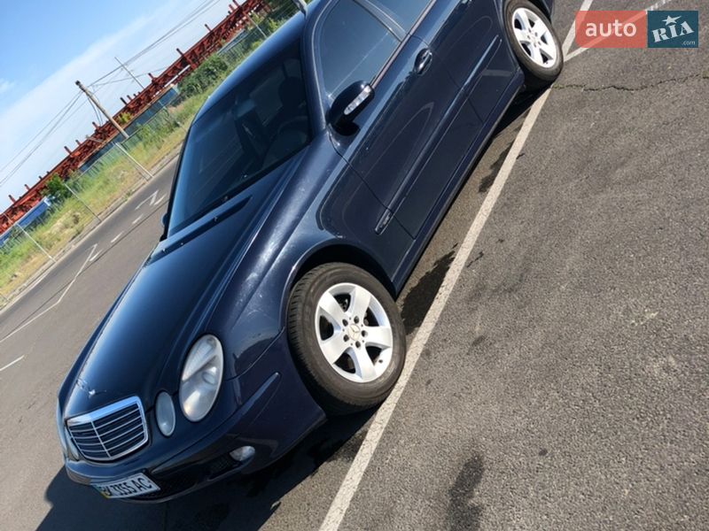 Mercedes-Benz E-Class 2003