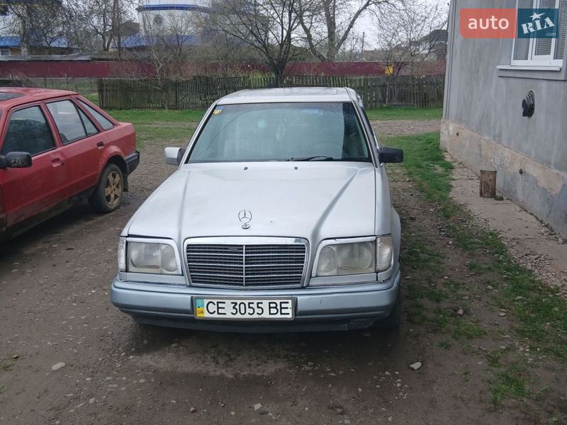 Седан Mercedes-Benz E-Class 1993 в Милиево