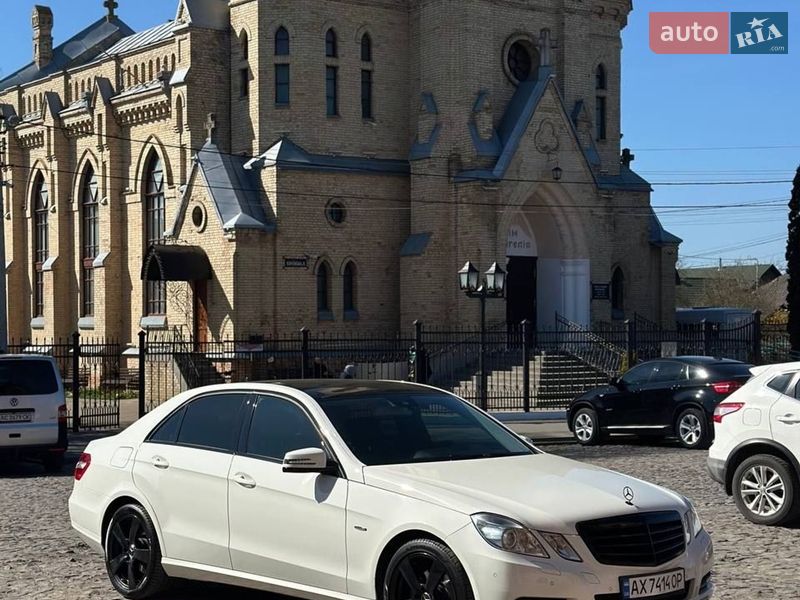 Mercedes-Benz E-Class 2011