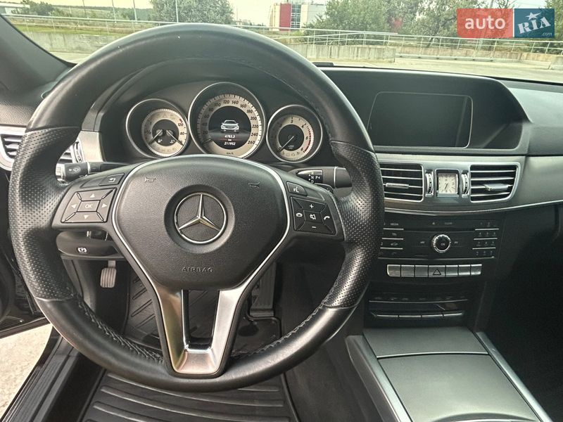 Седан Mercedes-Benz E-Class 2015 в Киеве