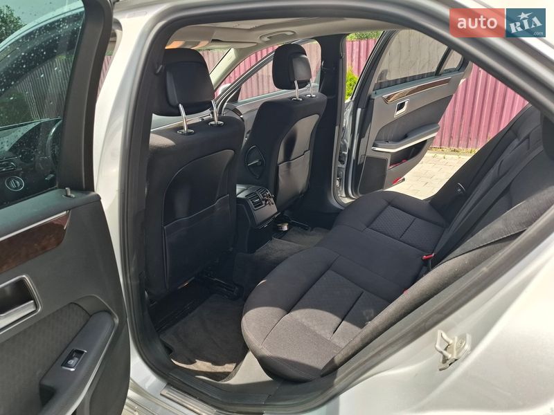 Седан Mercedes-Benz E-Class 2012 в Виноградове
