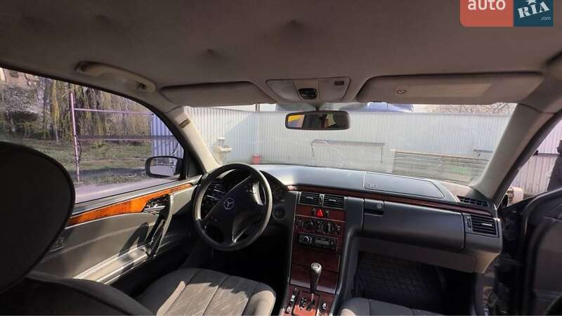 Седан Mercedes-Benz E-Class 2000 в Черновцах фото 8 Седан Mercedes-Benz E-Class 2000 в Черновцах