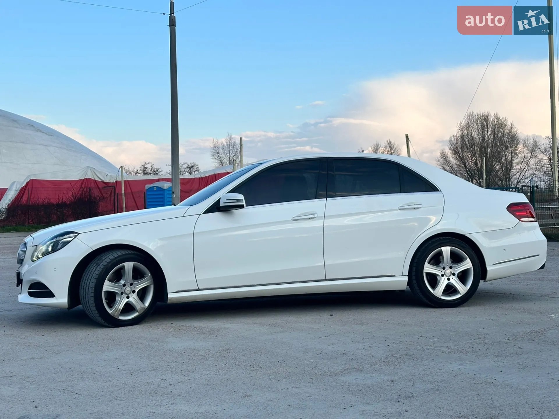 Mercedes-Benz E Class 2014 VIN WDDHF8CB6EA892677 фото оголошення 5 з 5