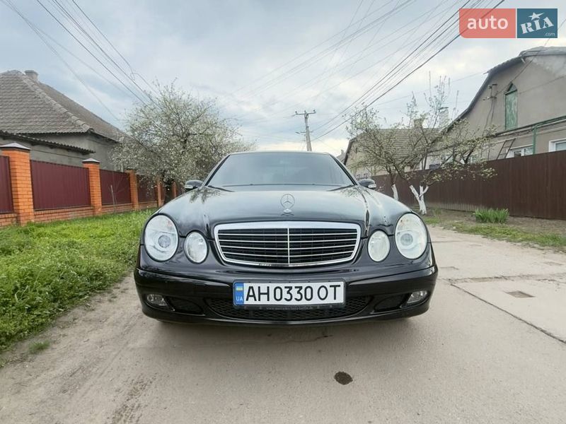 Mercedes-Benz E-Class 2005