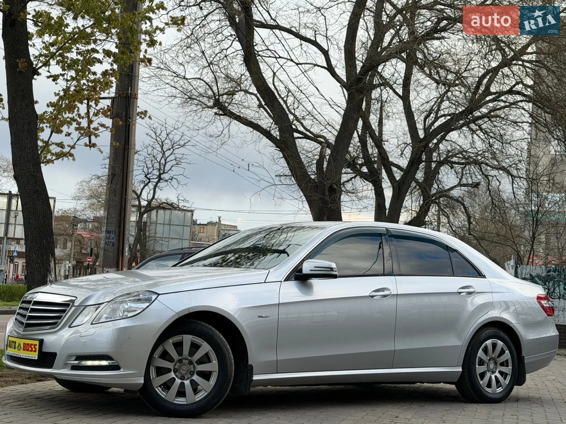 2010 Mercedes-Benz E-klasse - мініатюра 2