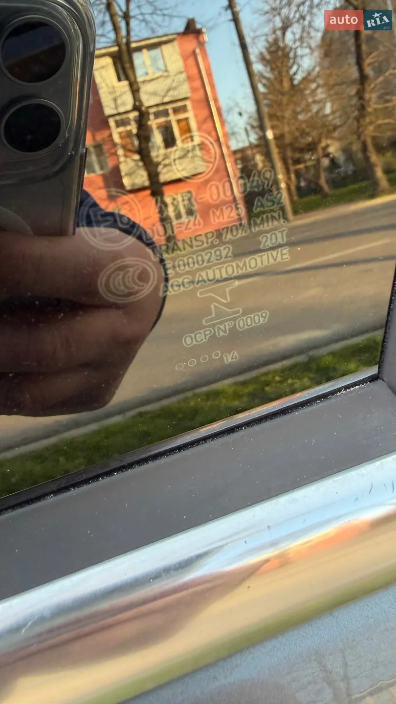 2014 Mercedes-Benz E-klasse - мініатюра 40