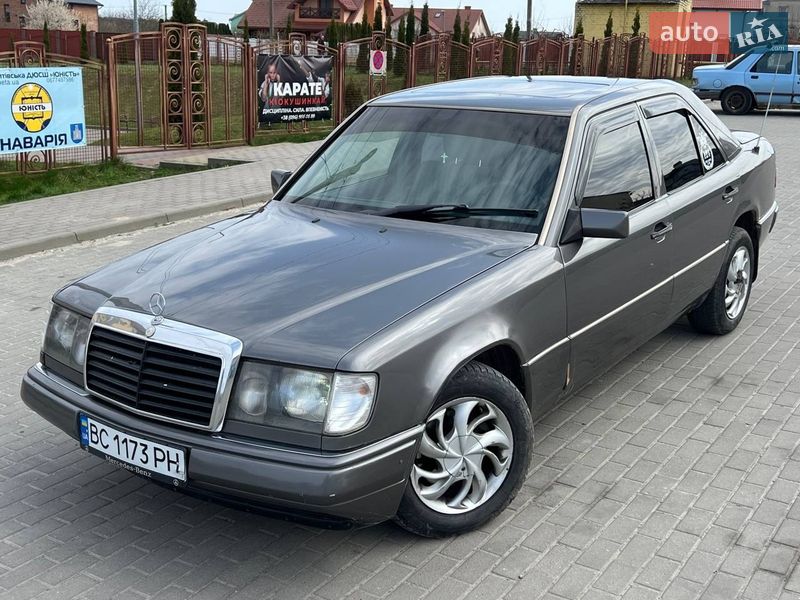 Mercedes-Benz E-Class 1990