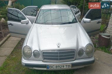 Седан Mercedes-Benz E-Class 1998 в Львові
