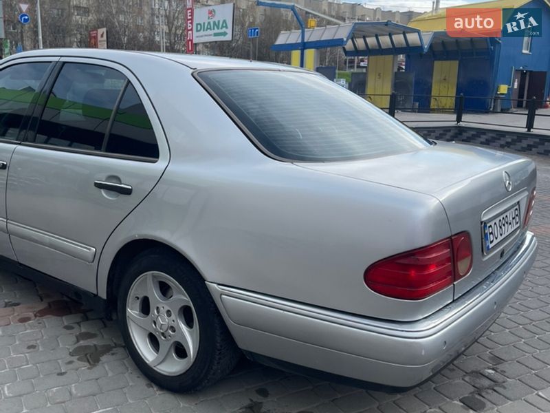 Седан Mercedes-Benz E-Class 1999 в Тернополе