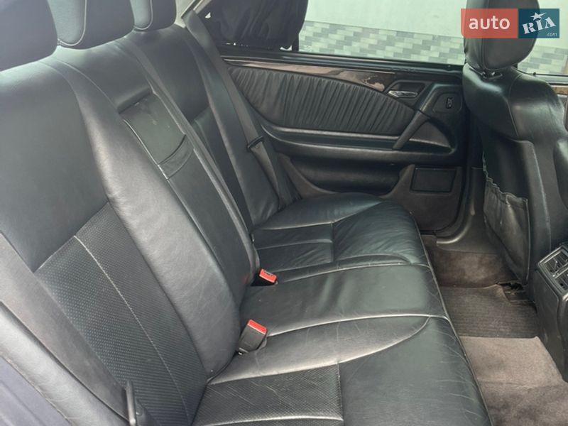 Седан Mercedes-Benz E-Class 1999 в Тернополе