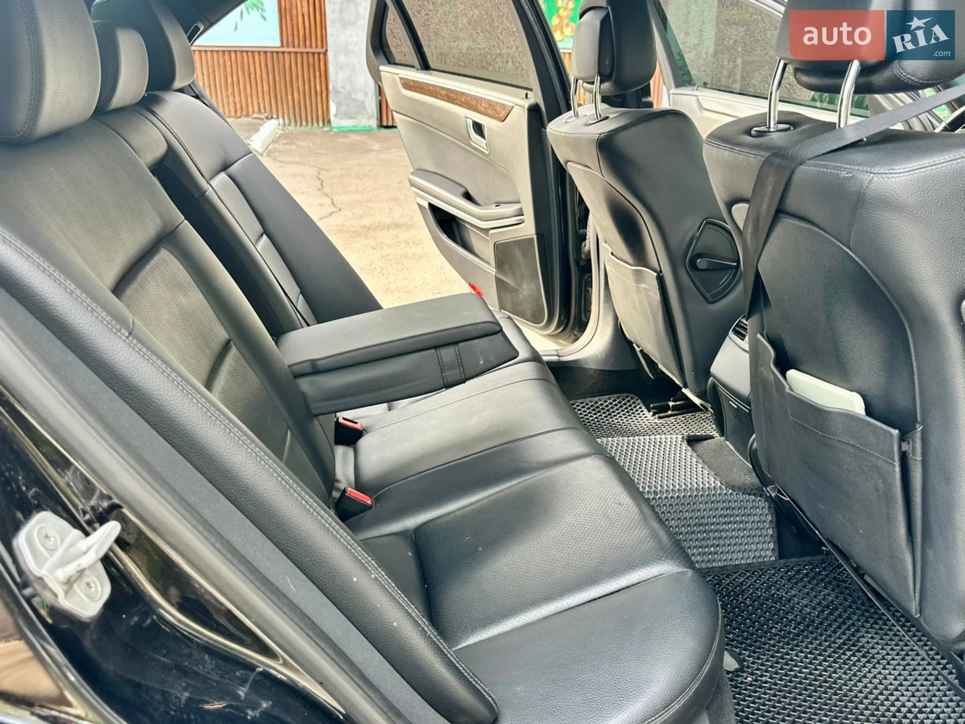 2010 Mercedes-Benz E-klasse - мініатюра 28