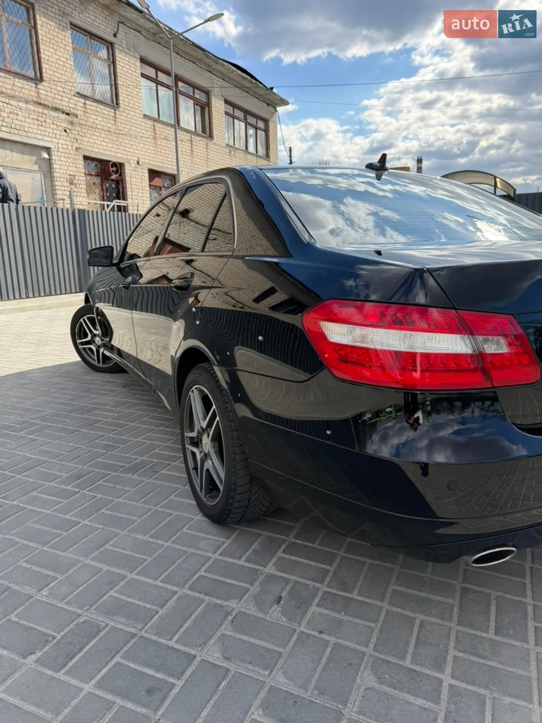 2011 Mercedes-Benz E-klasse - мініатюра 12