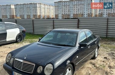 Седан Mercedes-Benz E-Class 1999 в Києві
