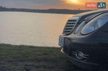 Седан Mercedes-Benz E-Class 2008 в Вараші