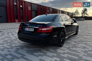Седан Mercedes-Benz E-Class 2012 в Львове
