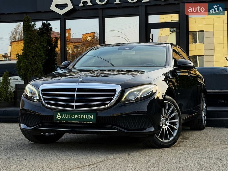Седан Mercedes-Benz E-Class 2016 в Киеве