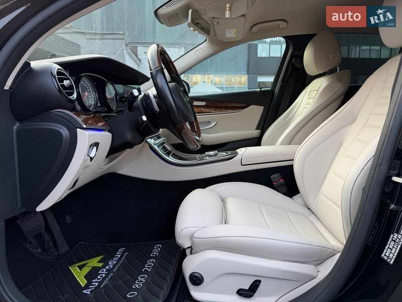 Седан Mercedes-Benz E-Class 2016 в Киеве