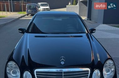 Седан Mercedes-Benz E-Class 2004 в Киеве