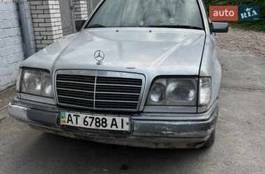 Седан Mercedes-Benz E-Class 1994 в Городенке