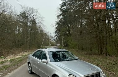 Седан Mercedes-Benz E-Class 2004 в Сокале