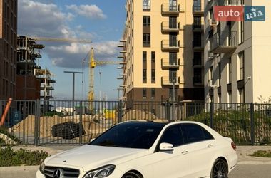 Седан Mercedes-Benz E-Class 2015 в Пустомытах