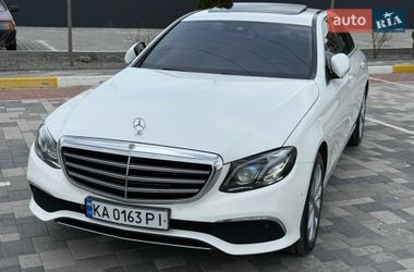 Седан Mercedes-Benz E-Class 2018 в Києві