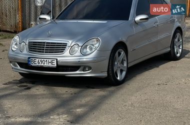 Седан Mercedes-Benz E-Class 2004 в Миколаєві
