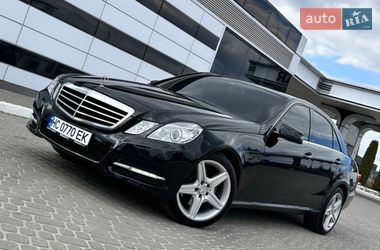 Седан Mercedes-Benz E-Class 2012 в Львове