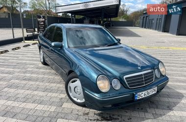 Седан Mercedes-Benz E-Class 2001 в Львові
