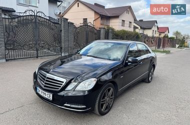 Седан Mercedes-Benz E-Class 2011 в Рівному